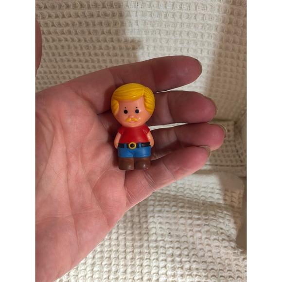 Tomy Other - Vintage Unisex Tomy Pocket Toy Figure 1.5in Red Blue 1977